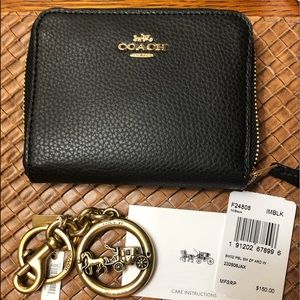 NWT Coach Wallet Pebble Leather $150